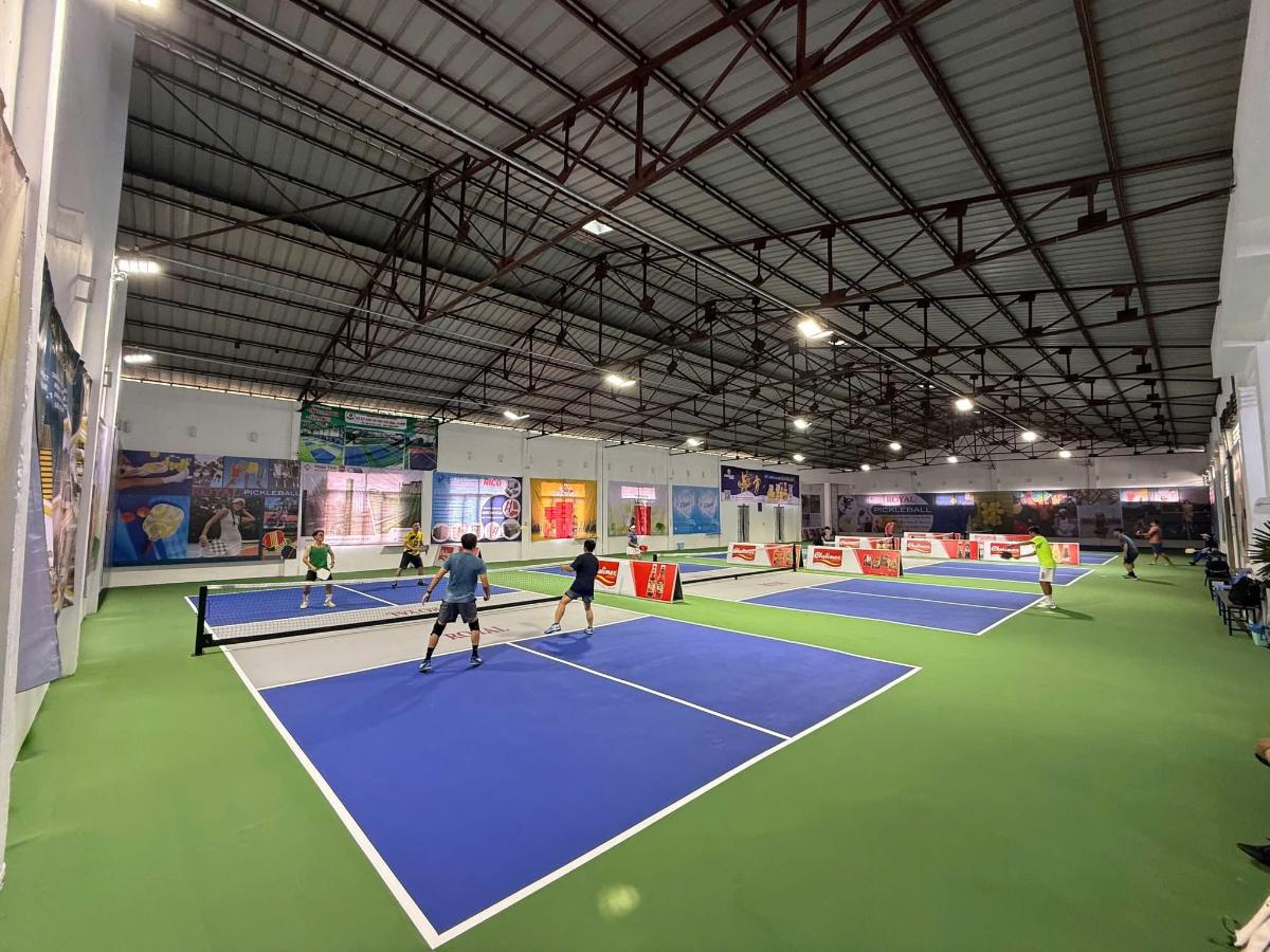 Sân Pickleball Royal