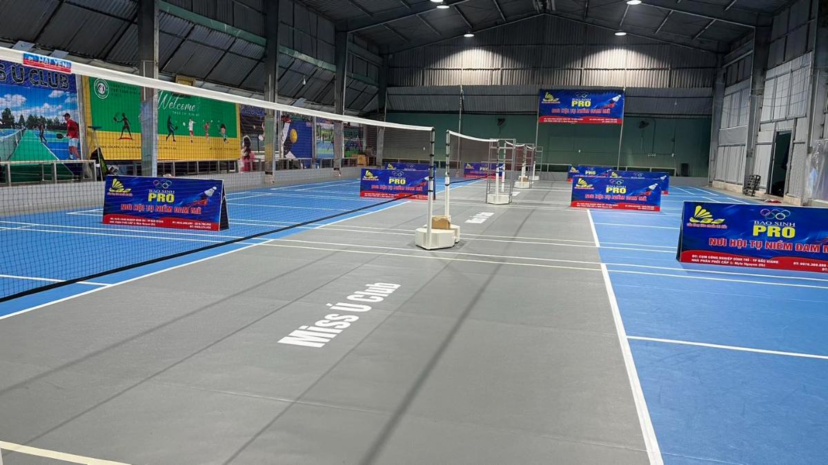 Sân Pickleball & Cầu Lông Miss Ú