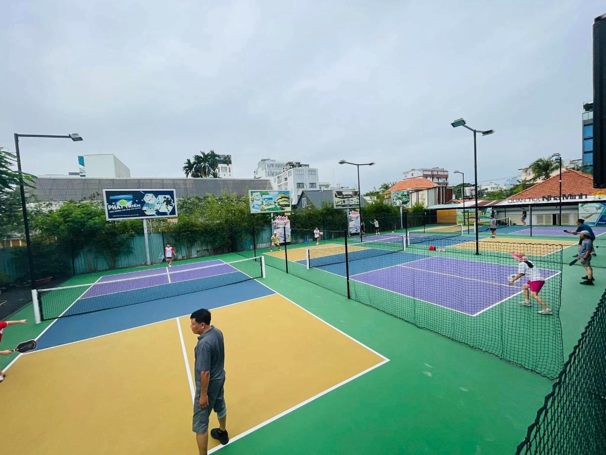 Sân Pickleball Nhà Mình