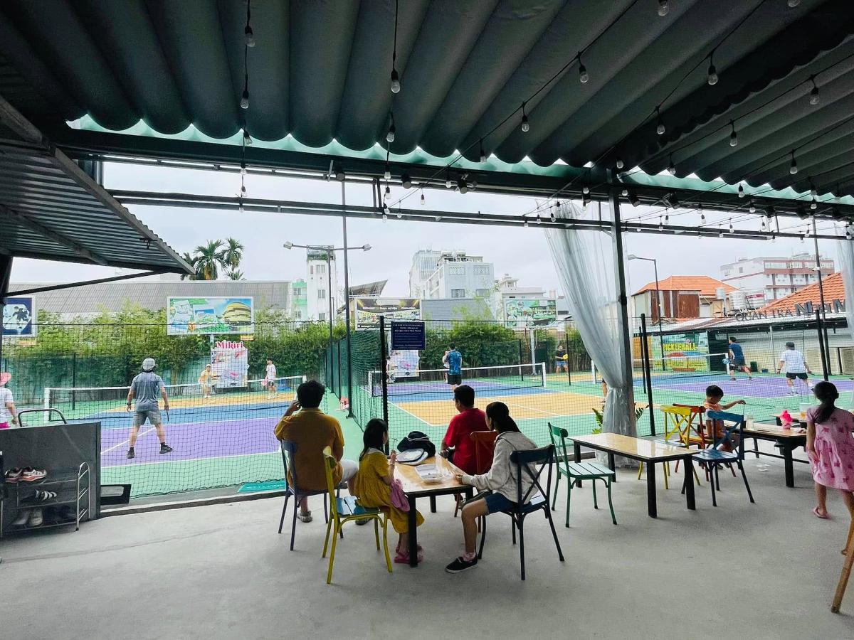 Sân Pickleball Nhà Mình