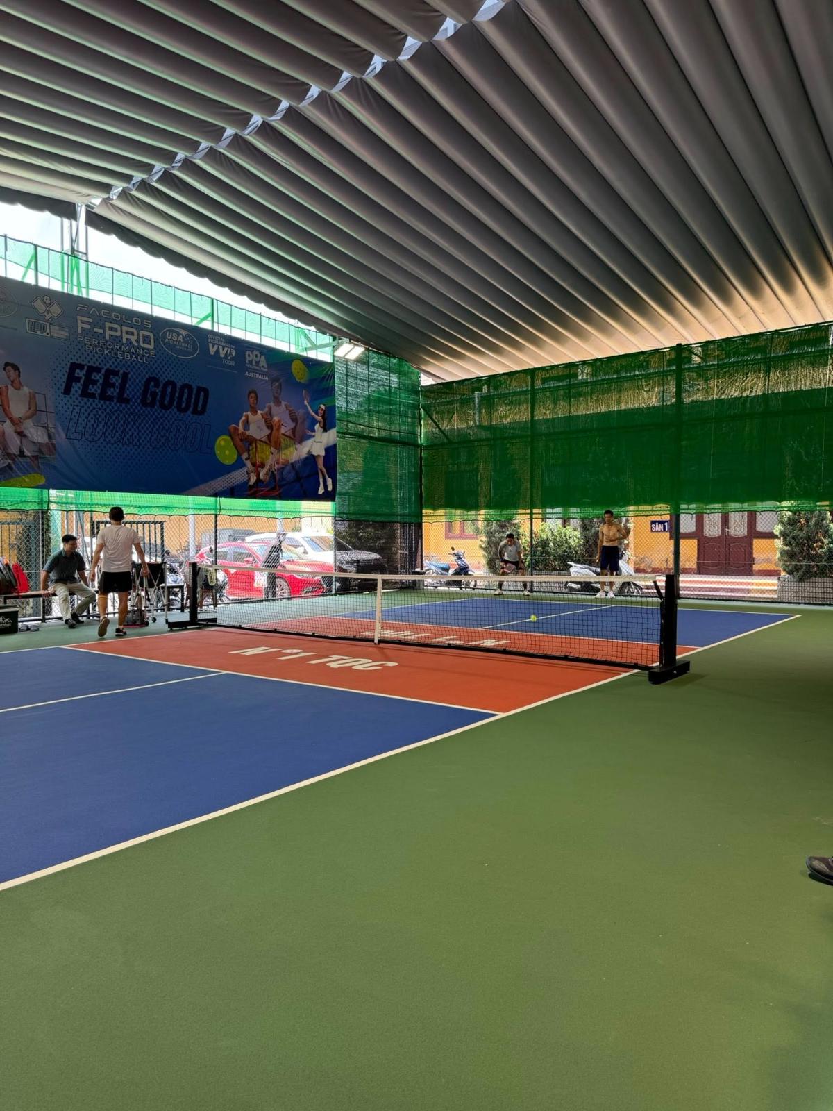 Sân Pickleball Cổng B Ga Hà Nội