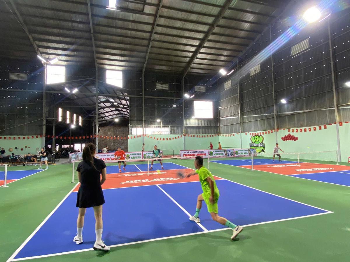 Sân Pickleball & Cầu Lông Cầu Xéo