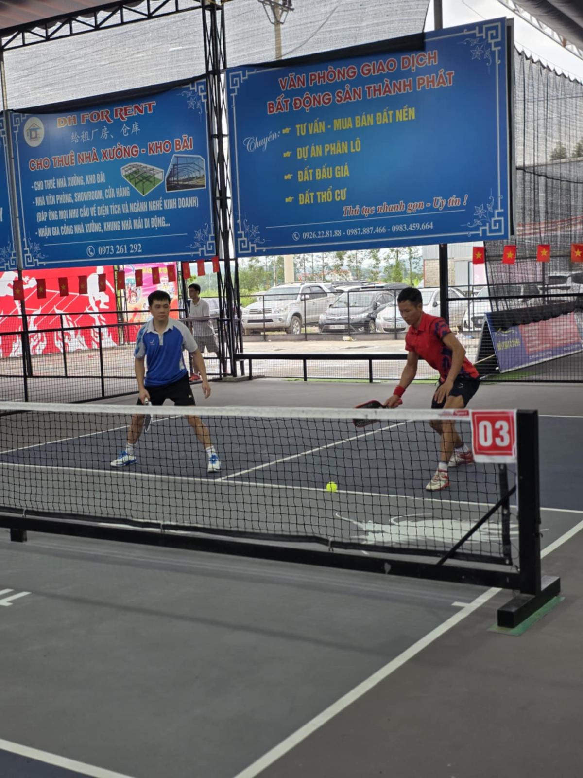 Sân Pickleball Liên Tục