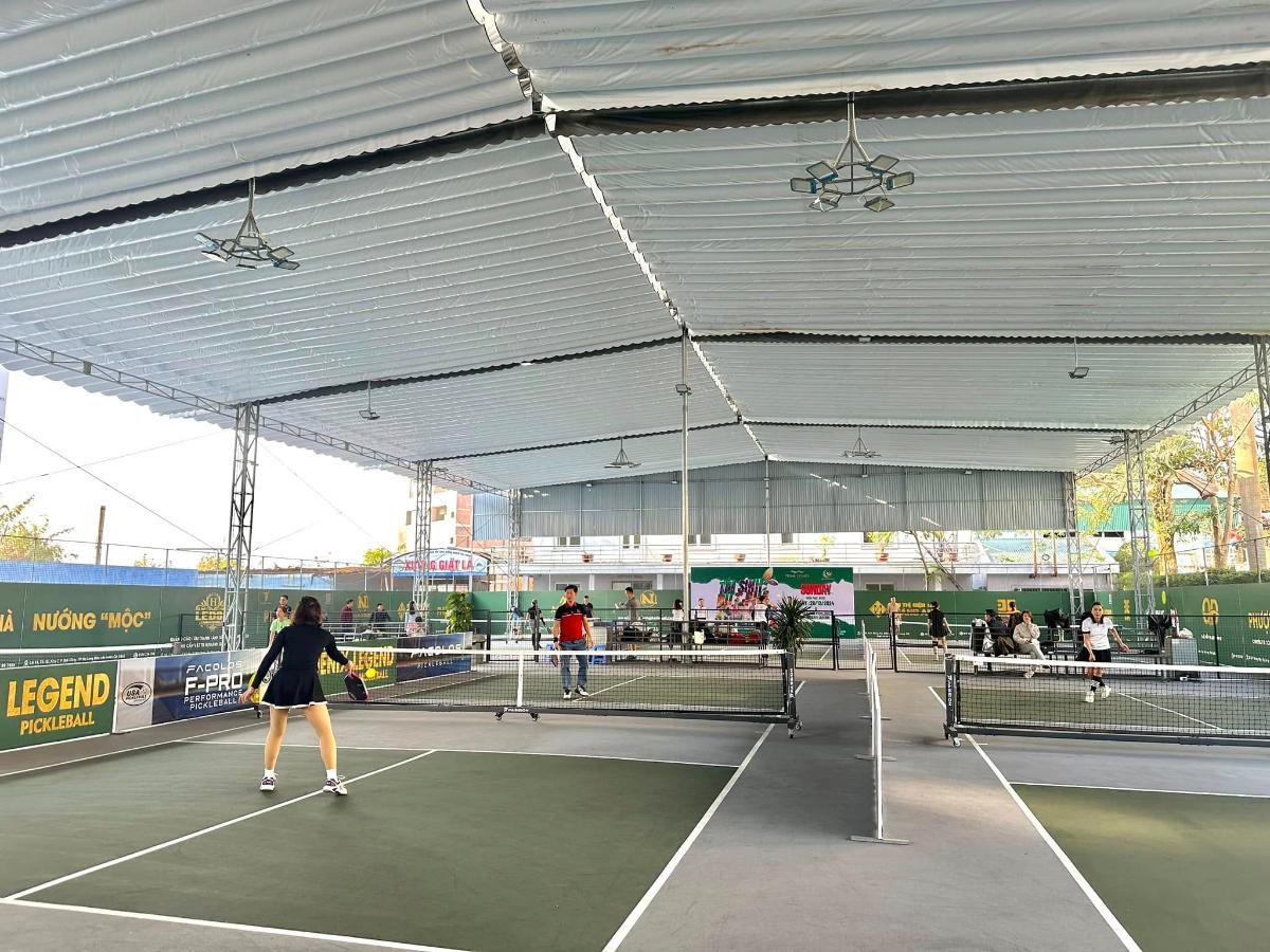 Sân Pickleball Phoenix Legend (Công Đoàn Hạ Long)