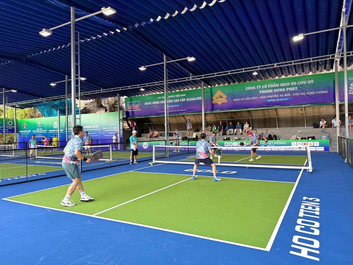 Sân Pickleball Hồ Cô Tiên