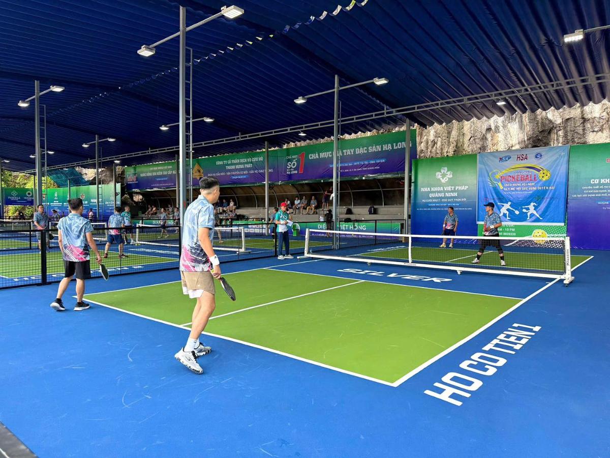 Sân Pickleball Hồ Cô Tiên