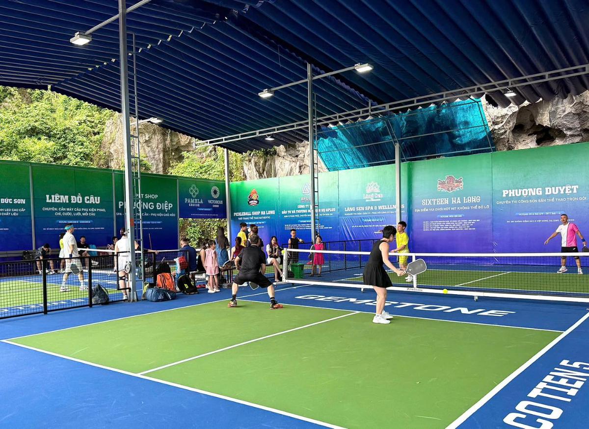 Sân Pickleball Hồ Cô Tiên