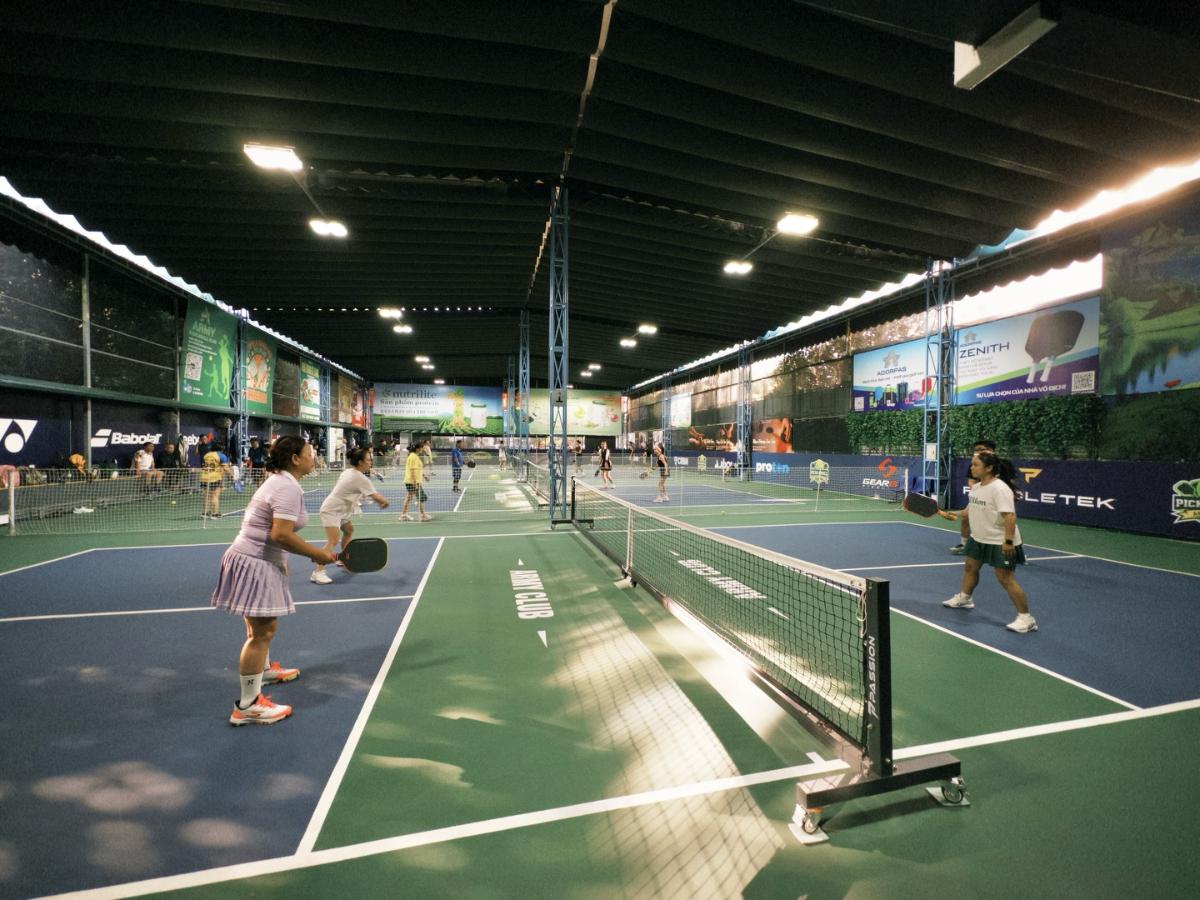 Sân Pickleball & Cầu Lông Army Club - 141 Hồ Đắc Di