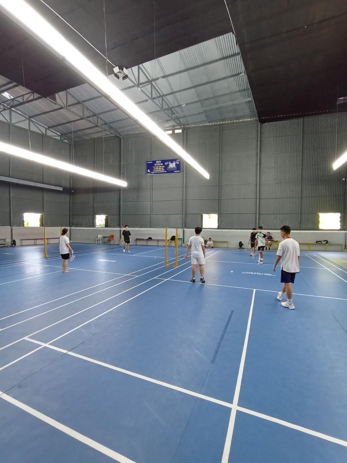 Sân Cầu Lông Smash Zone Badminton Tuy Hoà