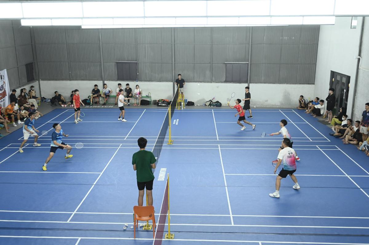Sân Cầu Lông Smash Zone Badminton Tuy Hoà