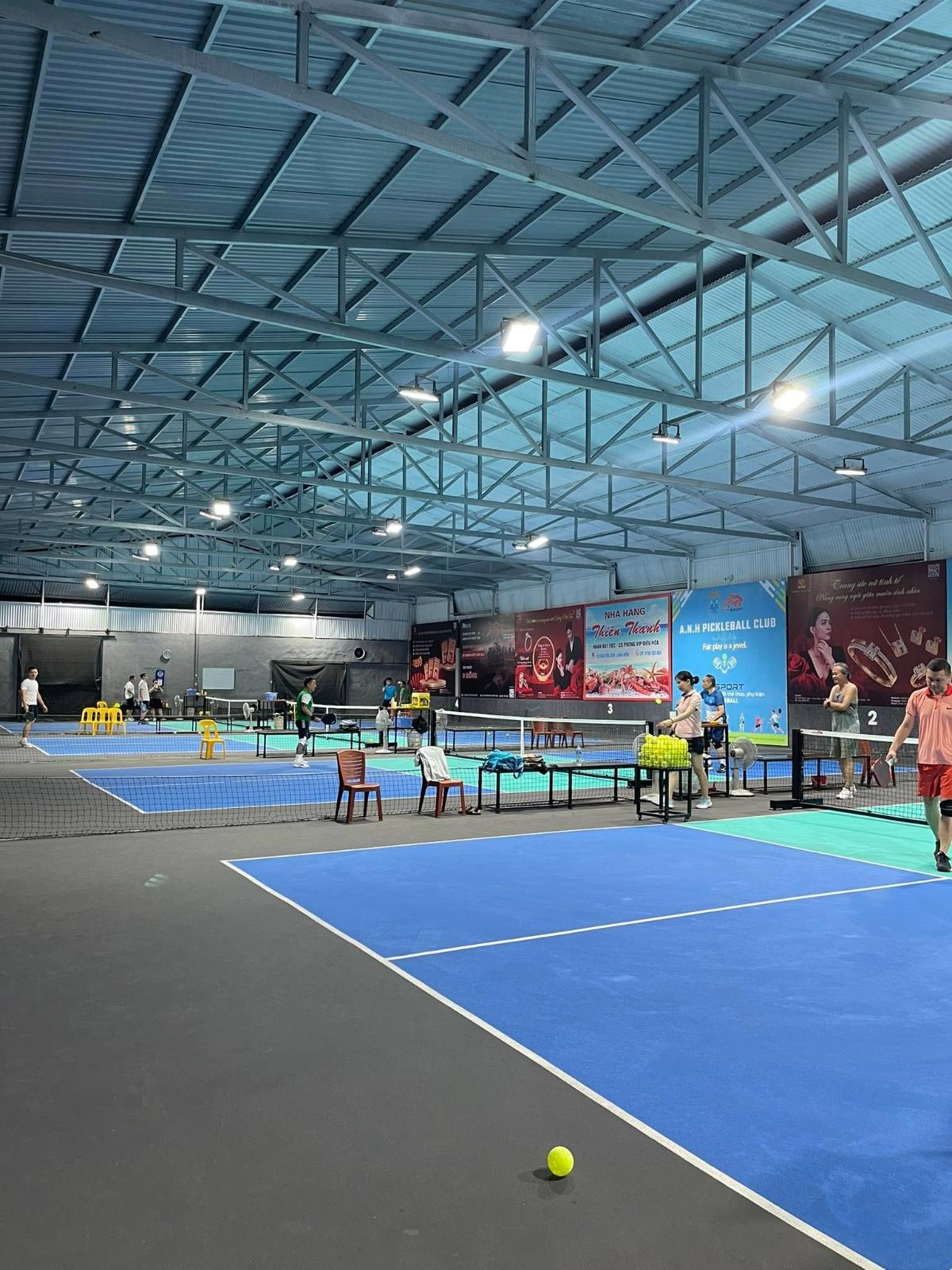 Sân A.N.H Pickleball Long Biên
