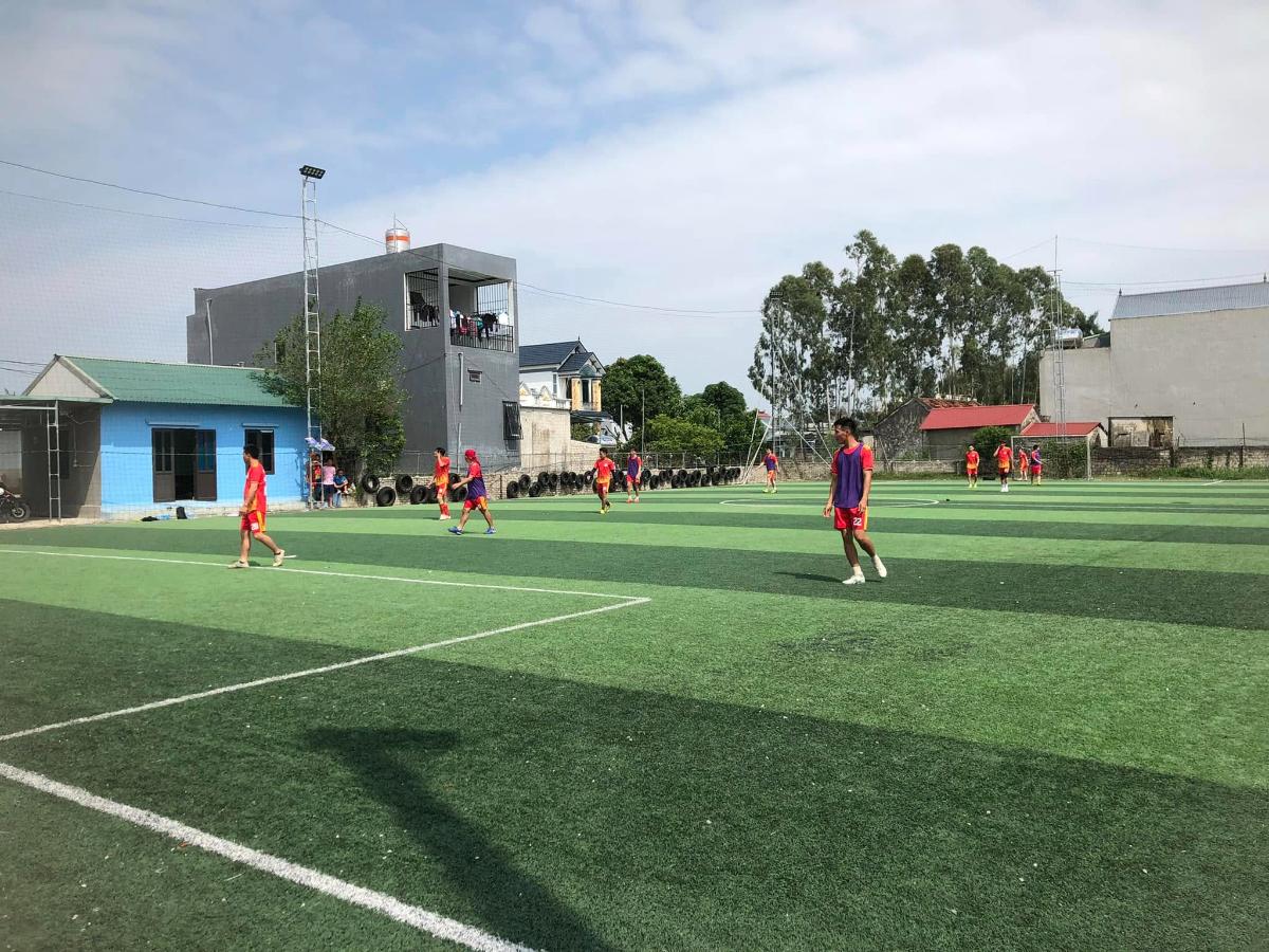 Sân Pickleball & Bóng Đá Vượng Messi Sân Pickleball & Bóng Đá Vượng Messi