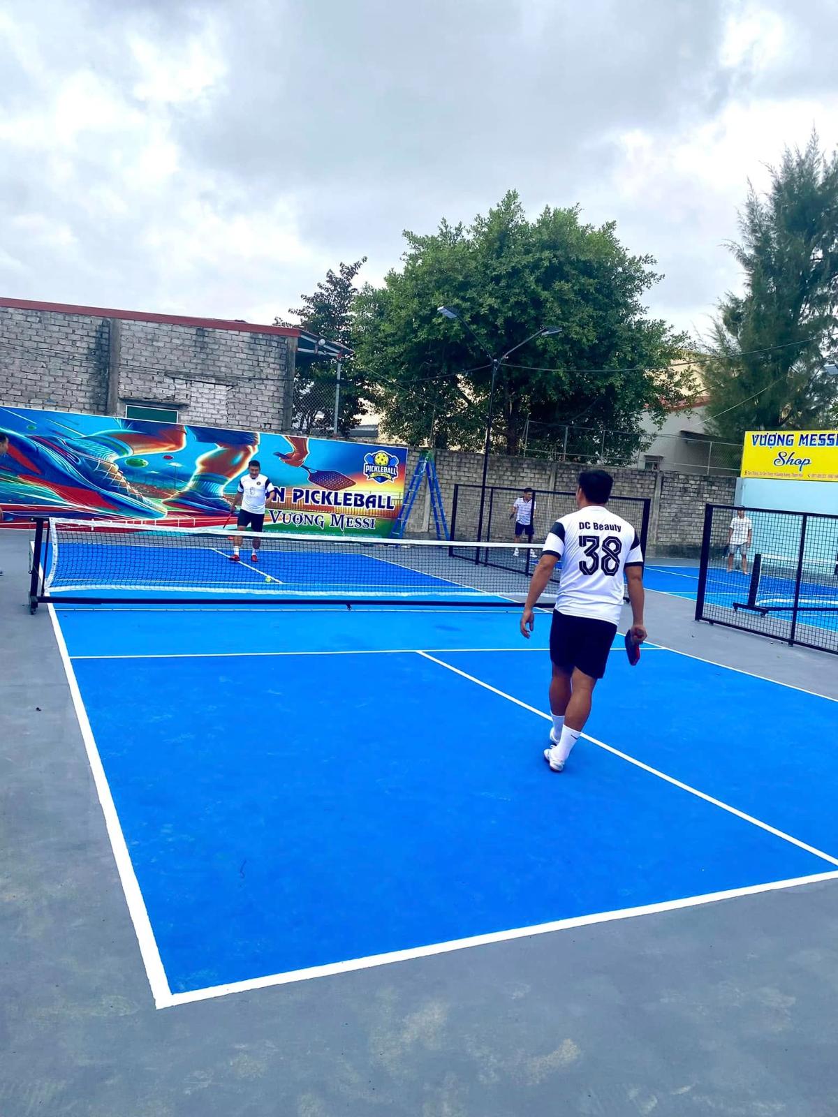 Sân Pickleball & Bóng Đá Vượng Messi Sân Pickleball & Bóng Đá Vượng Messi