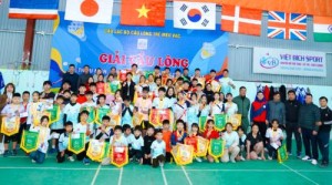 Sân Cầu Việt Bích Mèo Vạc