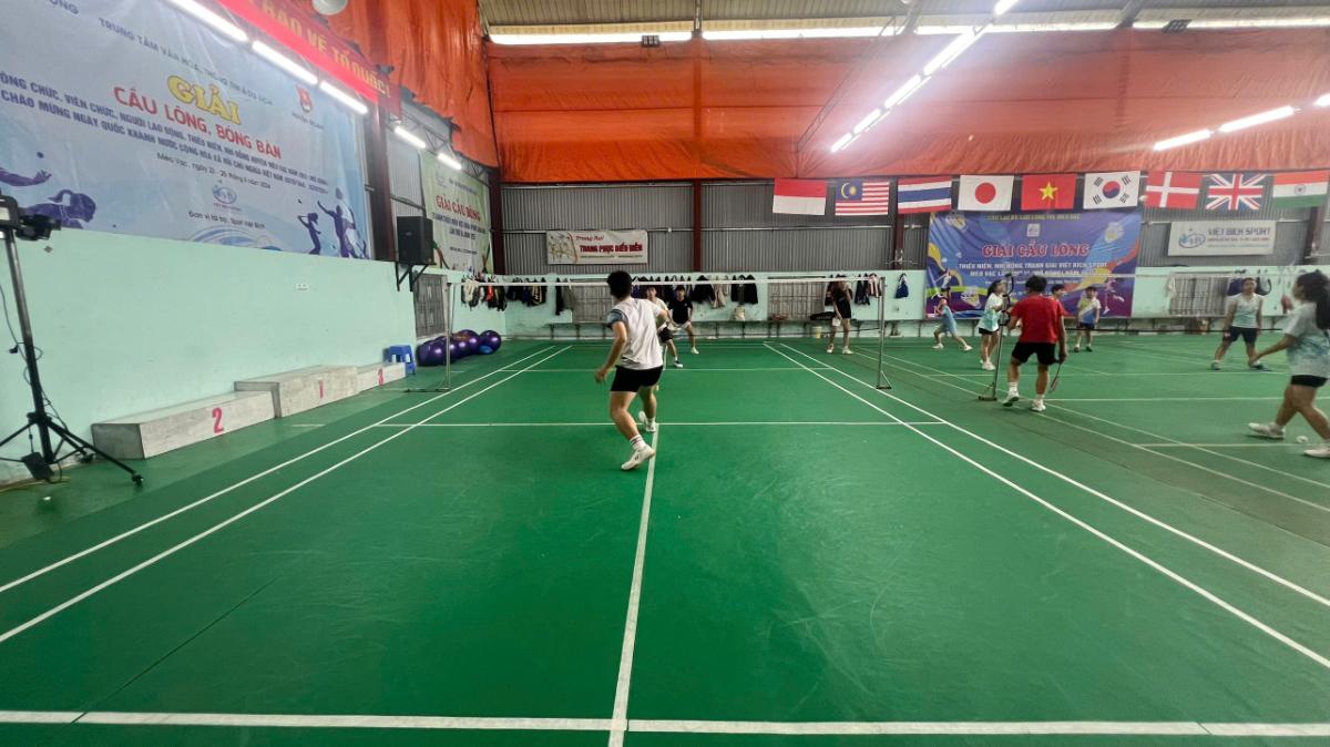 Sân Cầu Việt Bích Mèo Vạc Sân Cầu Việt Bích Mèo Vạc