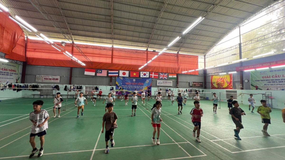Sân Cầu Việt Bích Mèo Vạc Sân Cầu Việt Bích Mèo Vạc