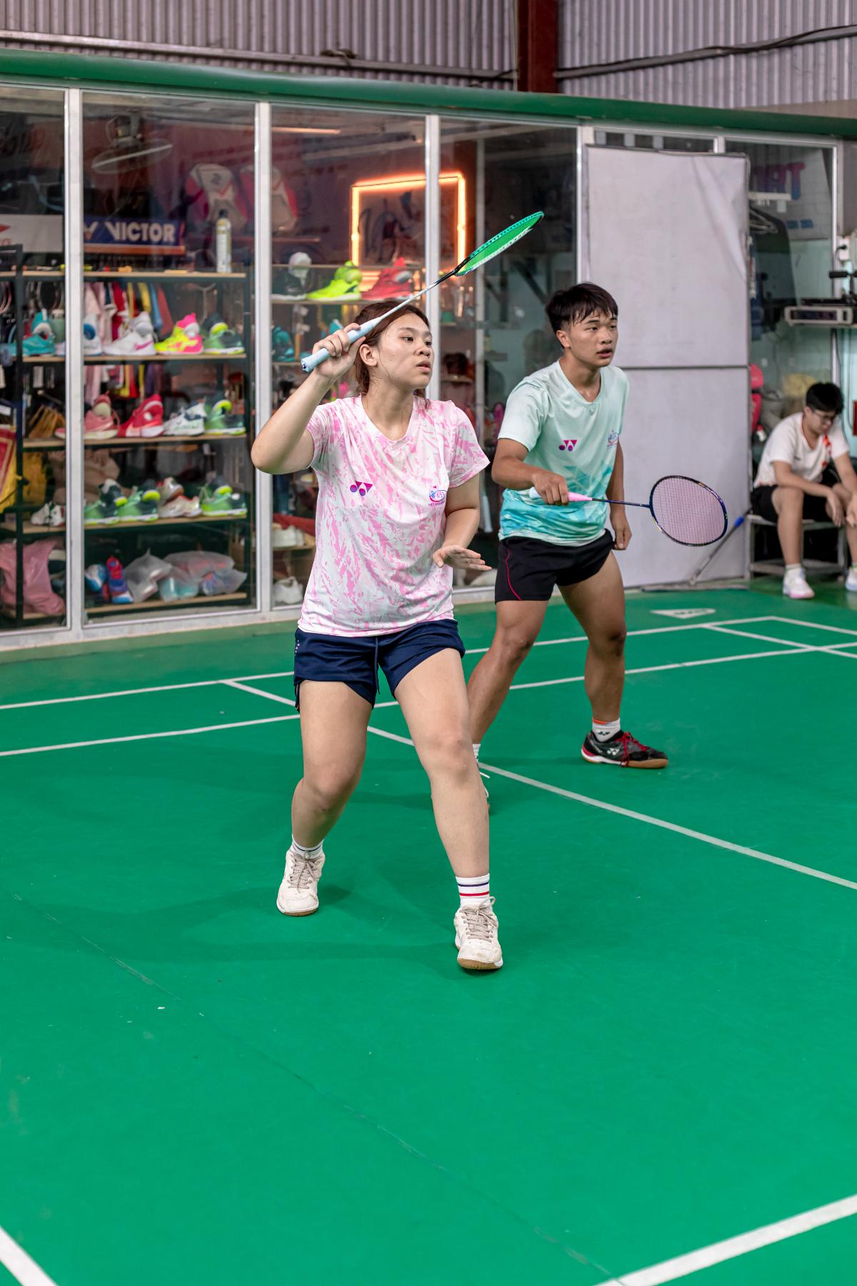 Sân Cầu Việt Bích Mèo Vạc 4