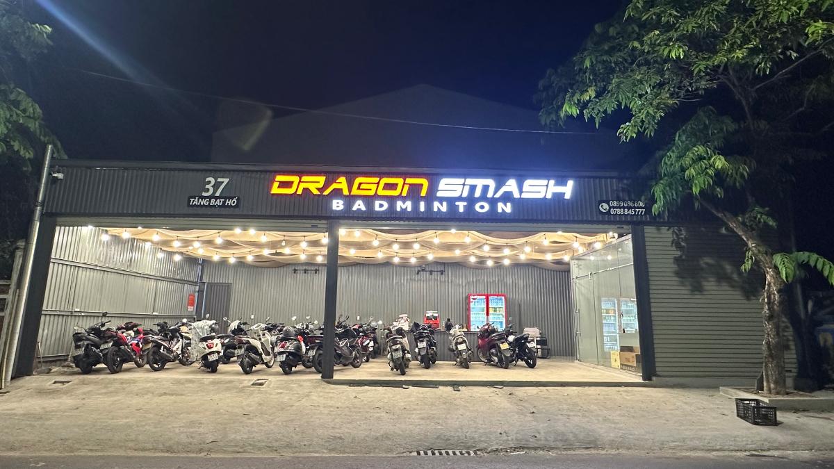 Dragon Smash Badminton