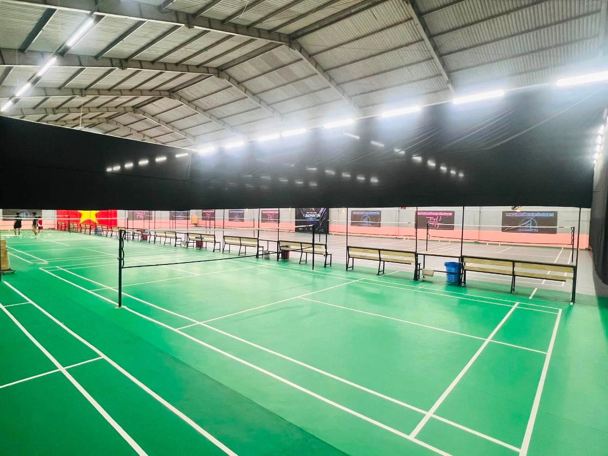 Sân Cầu Lông TTH - Hương Lộ 2 7
