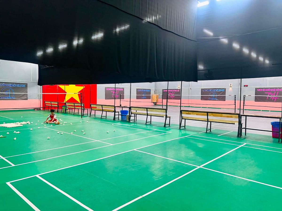 Sân Cầu Lông TTH - Hương Lộ 2 5