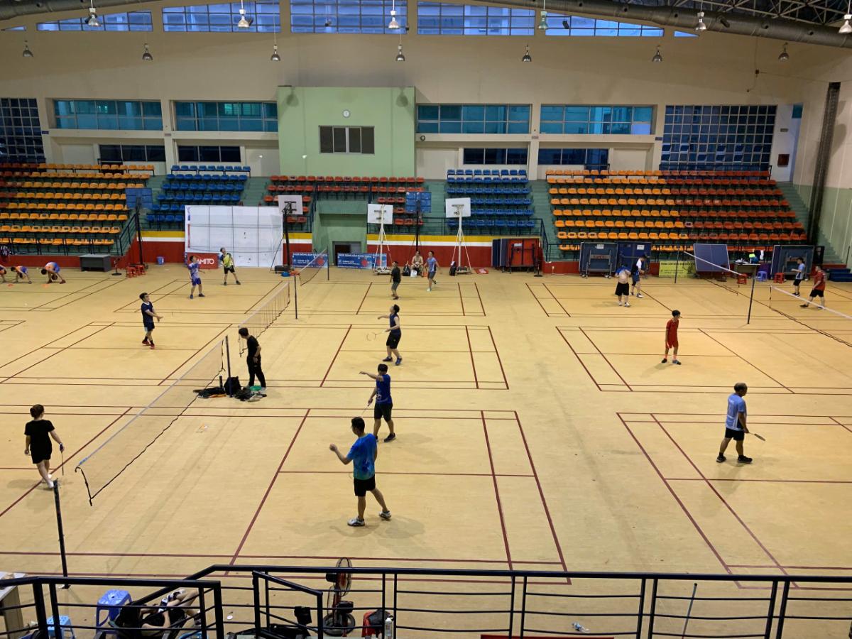 Sân Cầu Lông Nhà Thi Đấu Bách Khoa Sân Cầu Lông Nhà Thi Đấu Bách Khoa