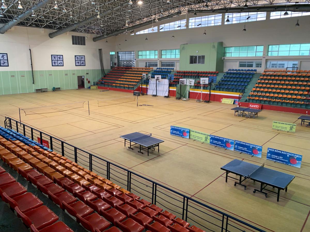 Sân Cầu Lông Nhà Thi Đấu Bách Khoa Sân Cầu Lông Nhà Thi Đấu Bách Khoa