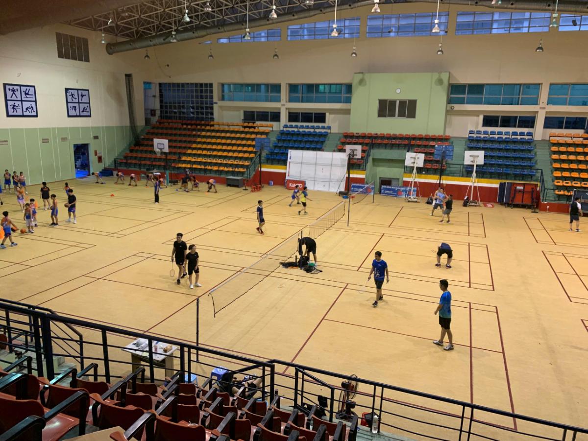 Sân Cầu Lông Nhà Thi Đấu Bách Khoa Sân Cầu Lông Nhà Thi Đấu Bách Khoa