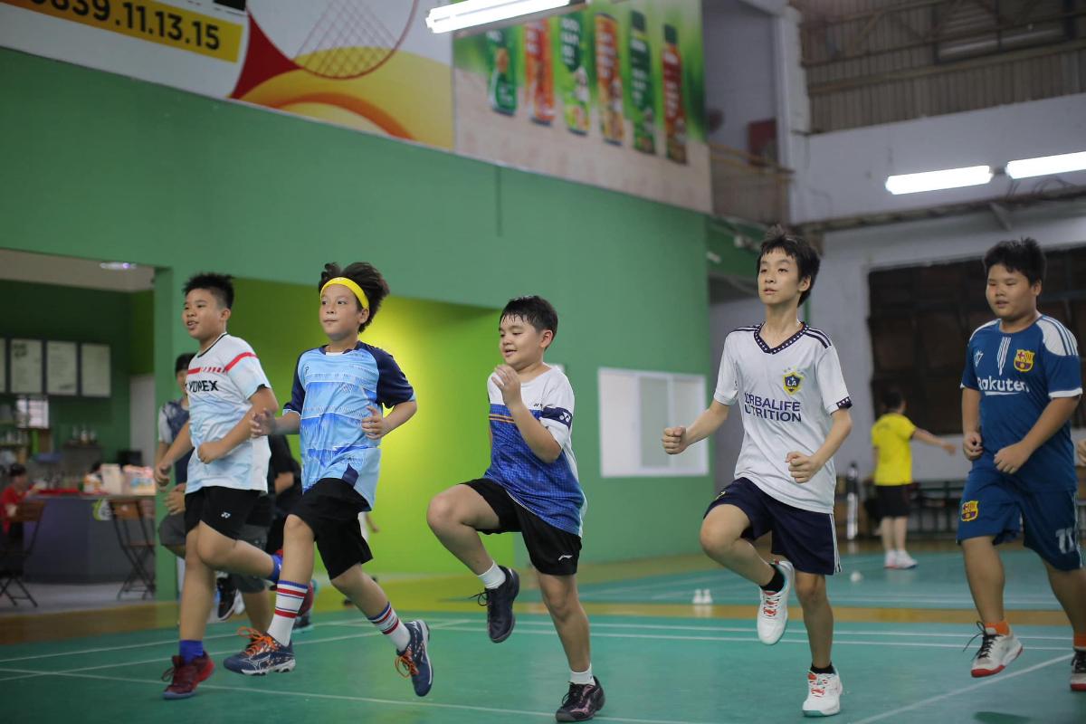  Sân Cầu Lông Đầm Sen