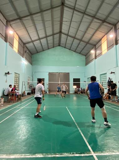 Sân Cầu Lông Văn Đích