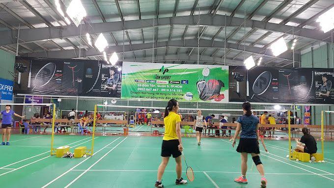 Sân Cầu Lông Hưng Phú 1