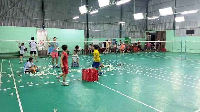 Sân Cầu Lông Hoàng Danh