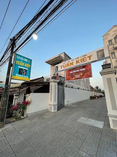 Sân Cầu Lông Tuấn Kiệt