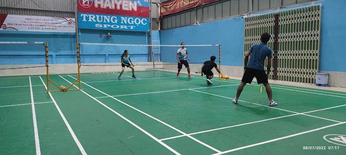 Sân Cầu Lông Trung Ngọc