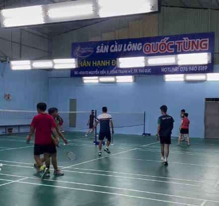 Sân Cầu Lông Quốc Tùng