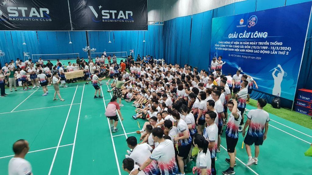 Sân Cầu Lông VStar Badminton