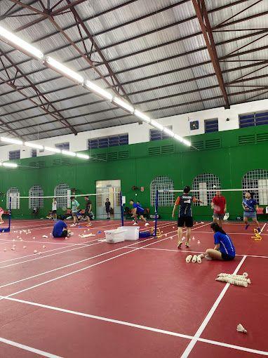 Sân Cầu Lông Marie Curie Badminton Court