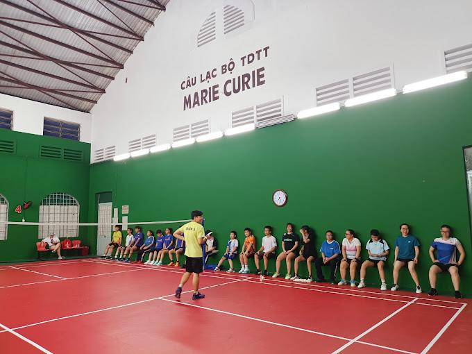 Sân Cầu Lông Marie Curie Badminton Court