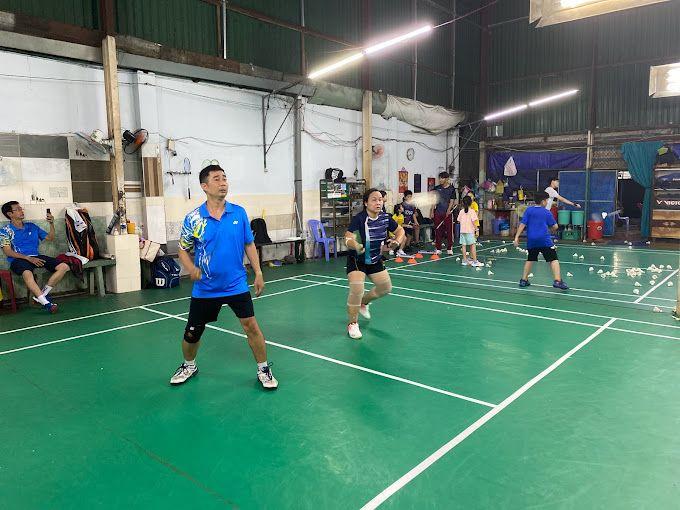 Sân Cầu Lông Nguyễn Văn Nghi - cô Bảnh
