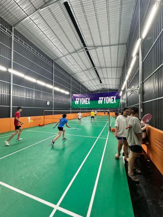 Sân Cầu Lông Cầu Xáng