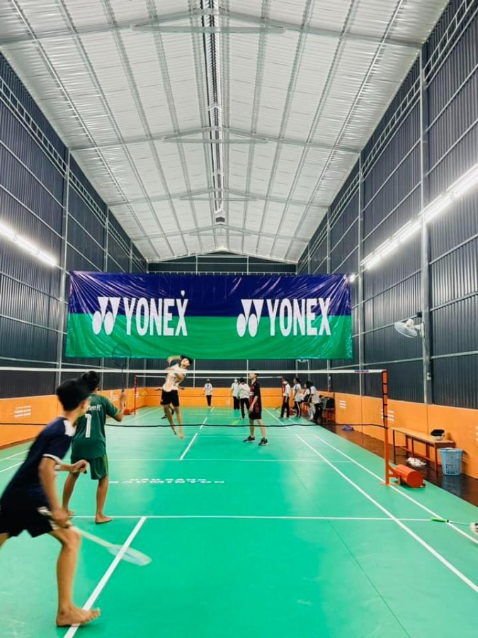 Sân Cầu Lông Cầu Xáng