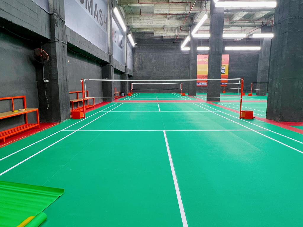 Sân cầu lông Quốc Việt Badminton U-Silk Văn Khê
