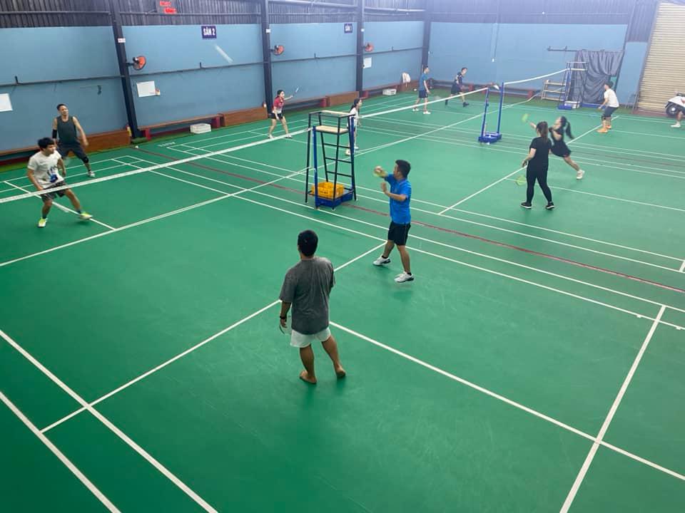 Sân Sầu Lông Hùng Hải