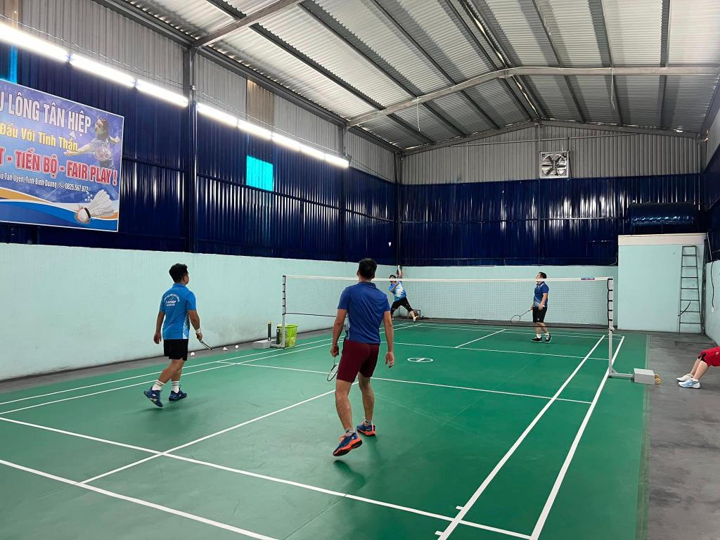 Sân Cầu Lông Tân Hiệp 