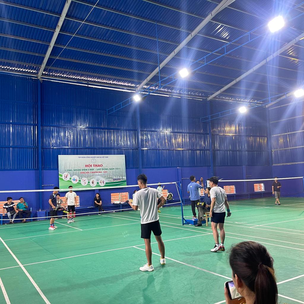 Sân Cầu Lông Nhật Nam