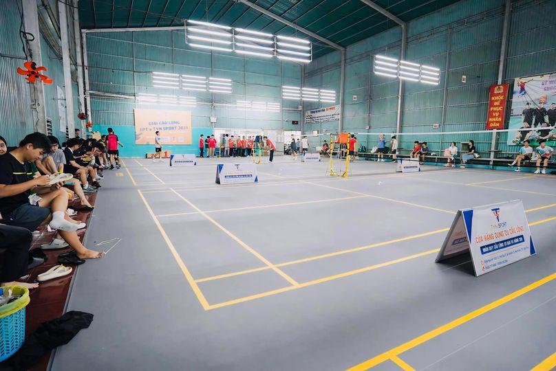 Sân Cầu Lông Hoàng Long