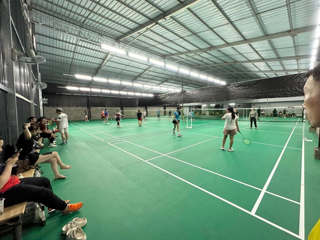 Sân Cầu Lông Nam Cần Thơ