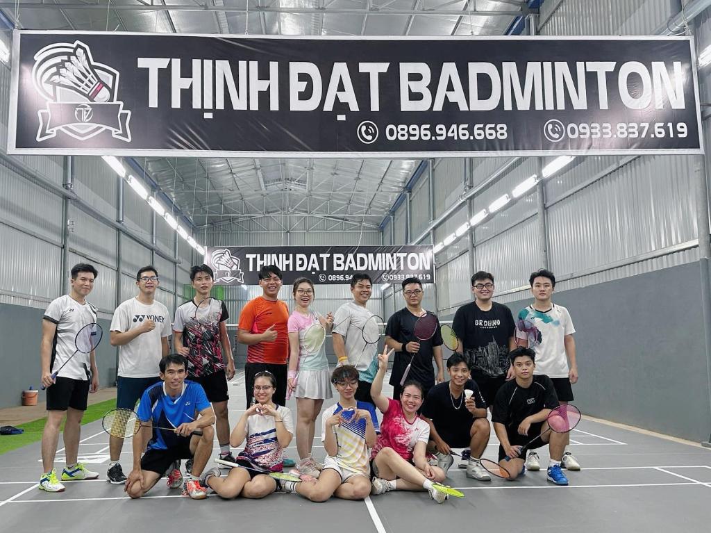 Sân Cầu Lông Thịnh Đạt