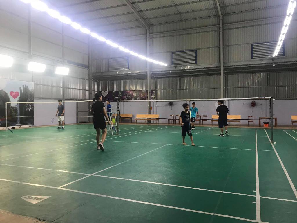 Sân Cầu Lông Hương Châu