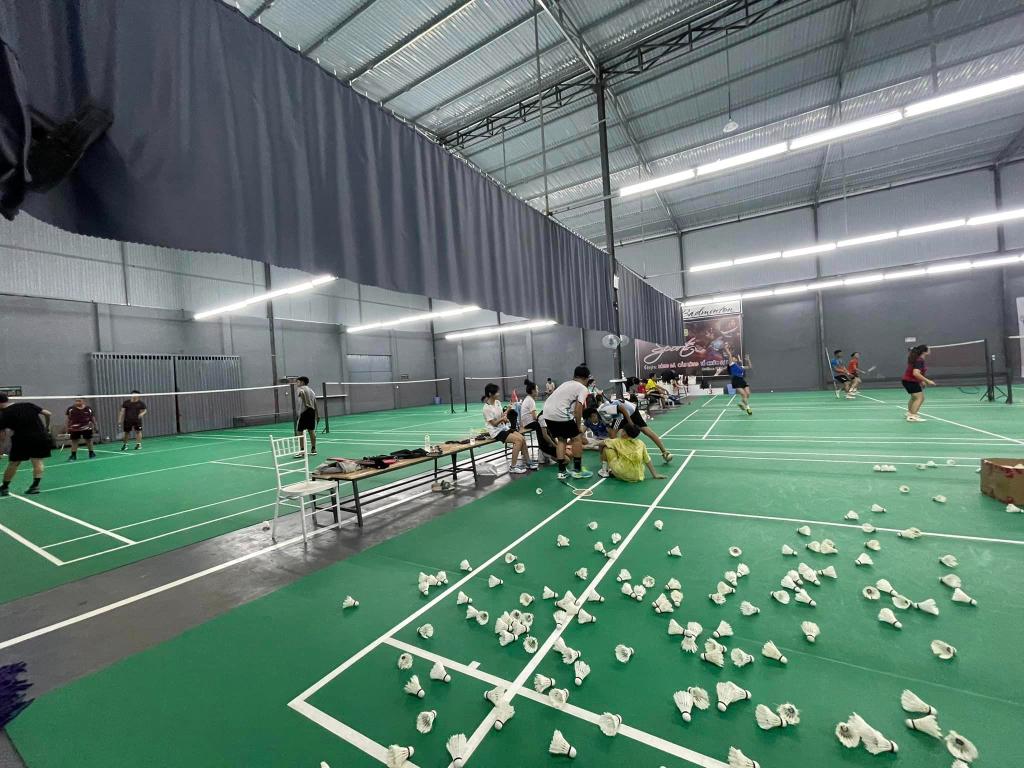 Sân Cầu Lông Phương Huỳnh
