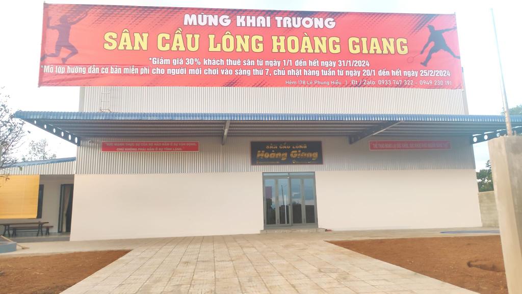 Sân Cầu Lông Hoàng Giang 
